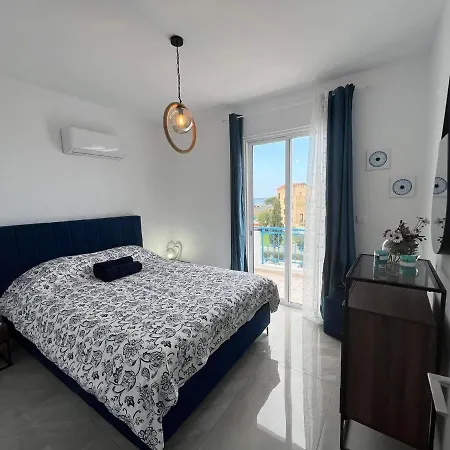 アパート Latsi Apartment 16 -Above Aristo Development Office Same Building No16