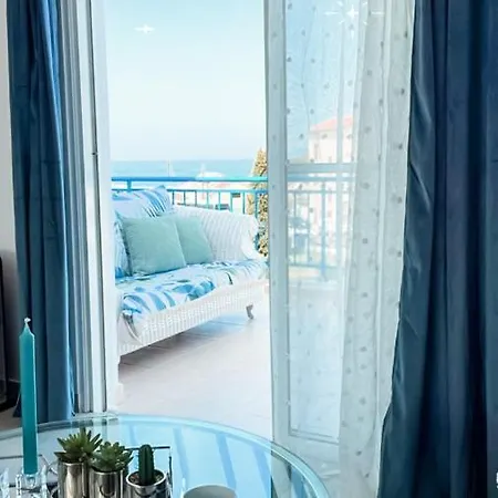 16 Fully Renovated Apartment