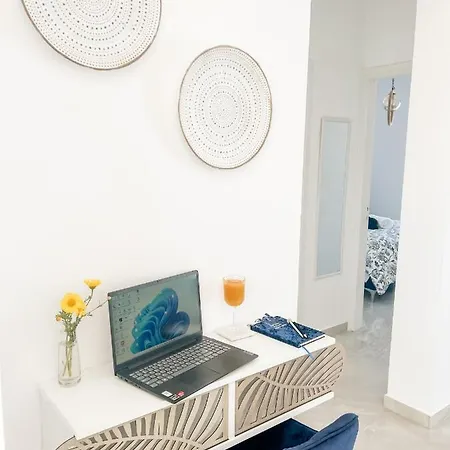 Latsi Apartment 16 -Above Aristo Development Office Same Building No16 ラッチ