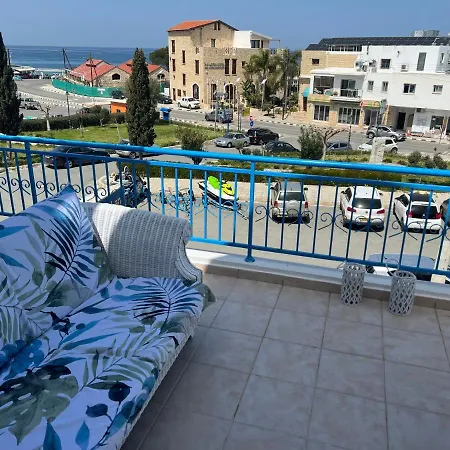 16 Fully Renovated Apartment
