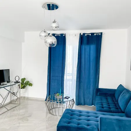 Latsi Apartment 16 -Above Aristo Development Office Same Building No16 * ラッチ
