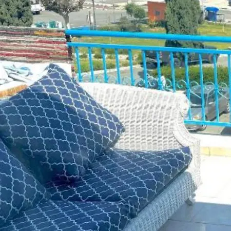 アパート Latsi Apartment 16 -Above Aristo Development Office Same Building No16 *